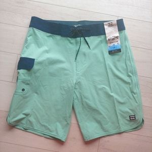 Billabong NEW 73 Pro Performance Boardshorts